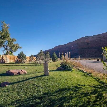 הוילה Redrock Moab Tiny House W Large Loft Site 8 מראה חיצוני תמונה