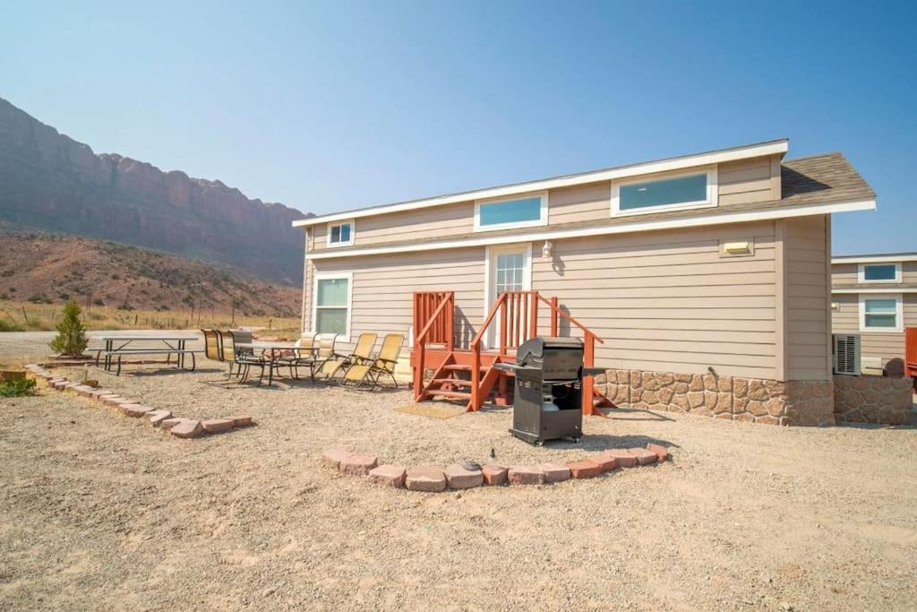 הוילה Redrock Moab Tiny House W Large Loft Site 8 מראה חיצוני תמונה